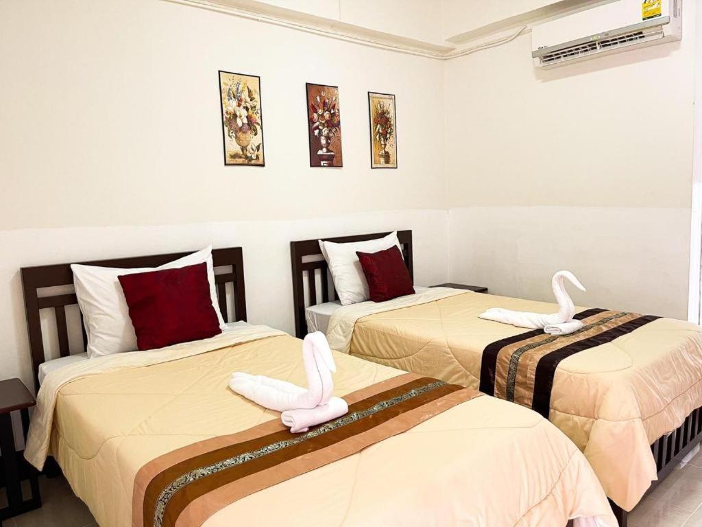Rueangrat Hotel Ranong Exterior foto