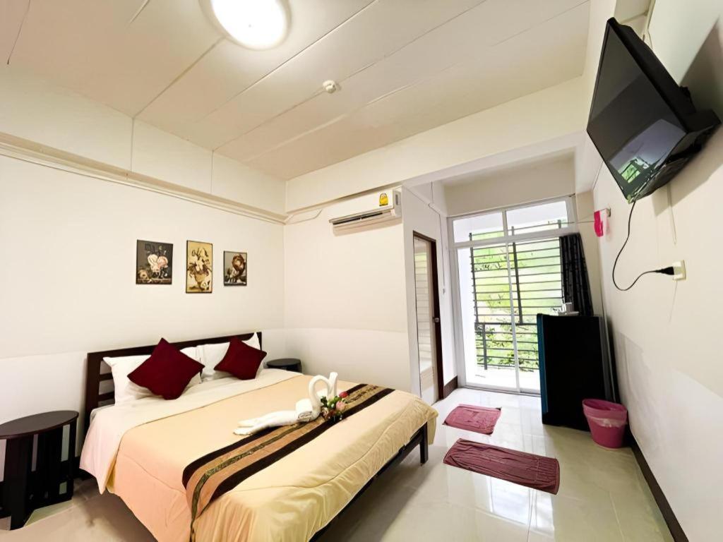 Rueangrat Hotel Ranong Exterior foto